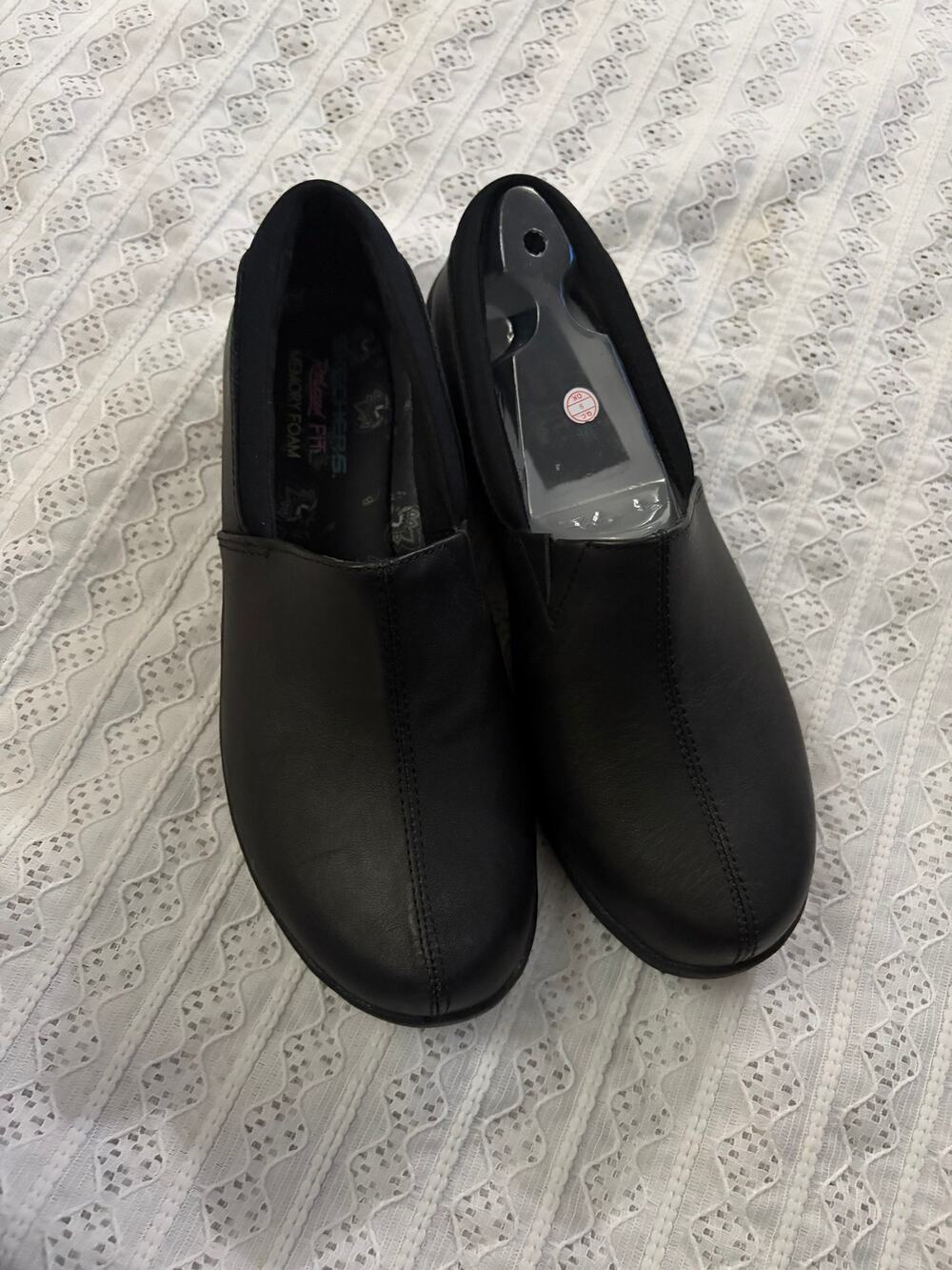 Skechers Savor-Singular 49121 Women's Black Slip On Comfort Shoes Size 9